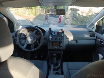 Volkswagen Touran - 8