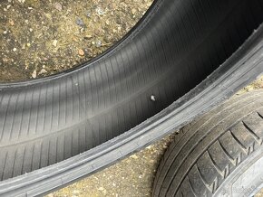 225/45R17 Pneu - 8