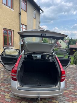 Kia cee'd, 1. generace - 8