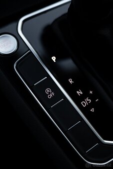 Prodám VW PASSAT B8 2022, 2.0 tdi 110 kw automat - 8