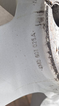 Audi Q7 originální lední sada R18 235/50 - 5x112 - pneu 7 mm - 8