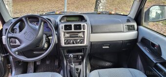 Mitsubishi Pinin - 8