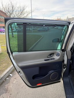 Renault Espace IV 2006 2.2 dCi - 8