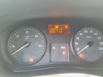 OPEL VIVARO 2,0 CDTI - 8