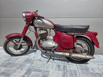 Jawa 250/559 panelka s TP - 8