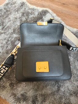 Kožená kabelka Michael Kors - 8