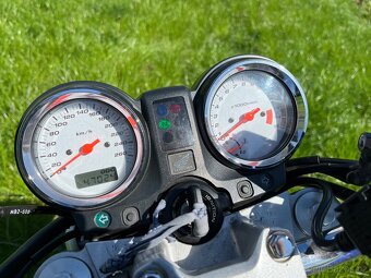 Honda CB600F Hornet - 8