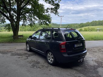 Kia Carens 2007 Benzín + LPG - 8