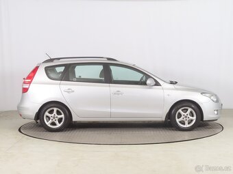 Hyundai i30 1.6 CRDi Combi, 2010, 66 kW, 172 378 km - 8