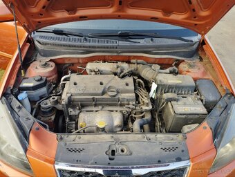 Kia Rio 1.4, r. 2010 - 8