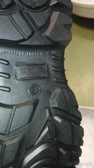 nové pracovní oblečení kalhotý vesty boty - 8