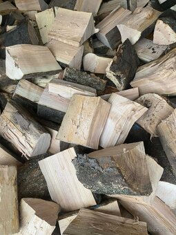 Palivové dřevo SUCHÉ AKCE dříví,štípané,špalky - 8