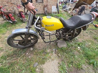 Kawasaki 350 - 8
