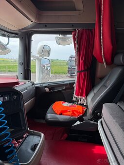 Scania R560 V8 topline manual lowdeck - 8