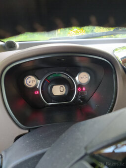 Citroen C-zero elektromobil - 8