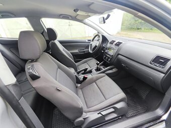 Volkswagen Golf V 1.9TDI 77kw- udržovaný,pěkný nová STK - 8