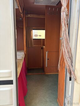 Polsky karavan N126 - 8
