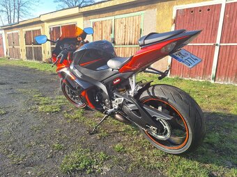 Suzuki GSX-R 1000 - 8