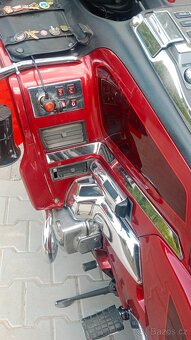 Honda Goldwing gl 1500SE - 8
