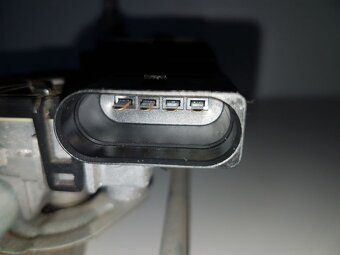 Motorek předních stěračů s táhly Škoda Citigo - 8