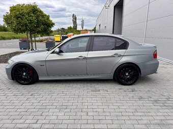 BMW e90 325i MANUÁL SPORTSITZE XENONY - 8