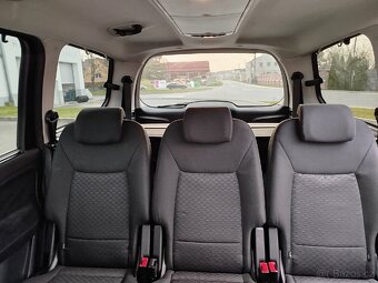 Ford Galaxy - 8
