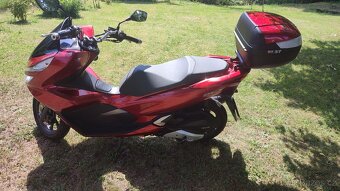 Prodám Honda PCX rok 2019 najeto 6000km - 8