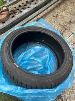 Zimní pneu 205/45/R18 - 8