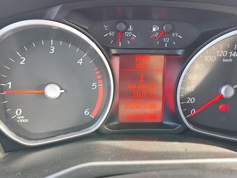 Ford Mondeo - 8