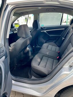 ŠKODA OCTAVIA 2.0 TDI 103 KW 2011 FACELIFT LIFTBACK - 8