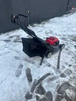 Sekačka Honda hrx476 - 8