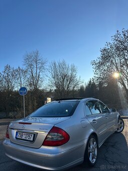 Mercedes-Benz E300 3.0 CDI – panoramatická střecha - 8