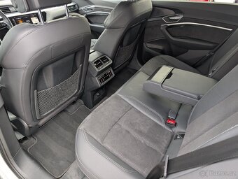 Audi E-tron S-Line 55 Quattro - 8