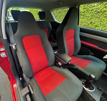 Suzuki Swift SPORT - 8