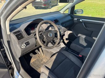 VW Touran 2,0TDi 103kW - 8