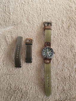 Hodinky Tag Heuer Autavia Bronze Automatic Green Manufacture - 8