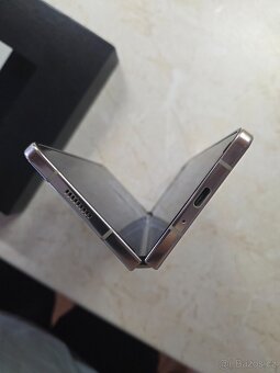 Samsung Galaxy Z Fold5 - 8