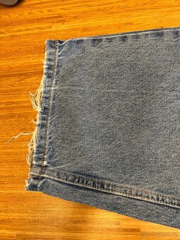 Bershka džíny modré baggy vel. 36 - 8