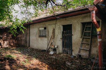 Prodej rodinného domu na polosamotě - 8