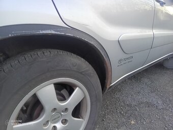 Toyota RAV4 - 2,0 110kw - benzín - 8