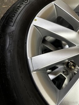 Originál Škoda disky s novými pneu - 8