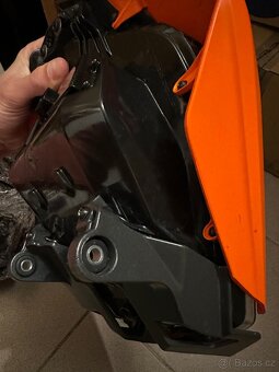 KTM Duke 790 890 R L GP světlo s maskou - 8