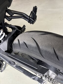 CFMOTO 300SR Nebula White - 8