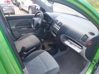 KIA Picanto 1.1i - 8