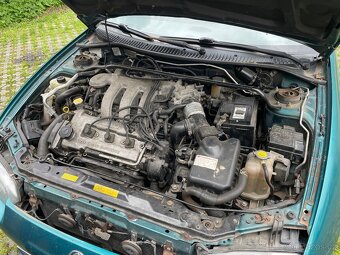 Mazda 323f V6 - 8