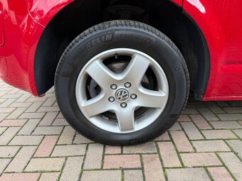 VOLKSWAGEN MULTIVAN T5 GP 2,0 TDI / 103 kW / man. - 8