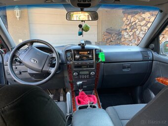 Kia Sorento - 8