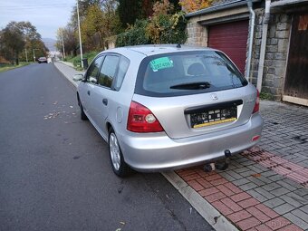 HONDA CIVIC 1.6i  rok 2004 STK 12/2026 velmi pěkný stav - 8