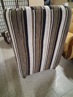 Křeslo ušák s taburetem - 8