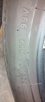 225/60R17 - 8